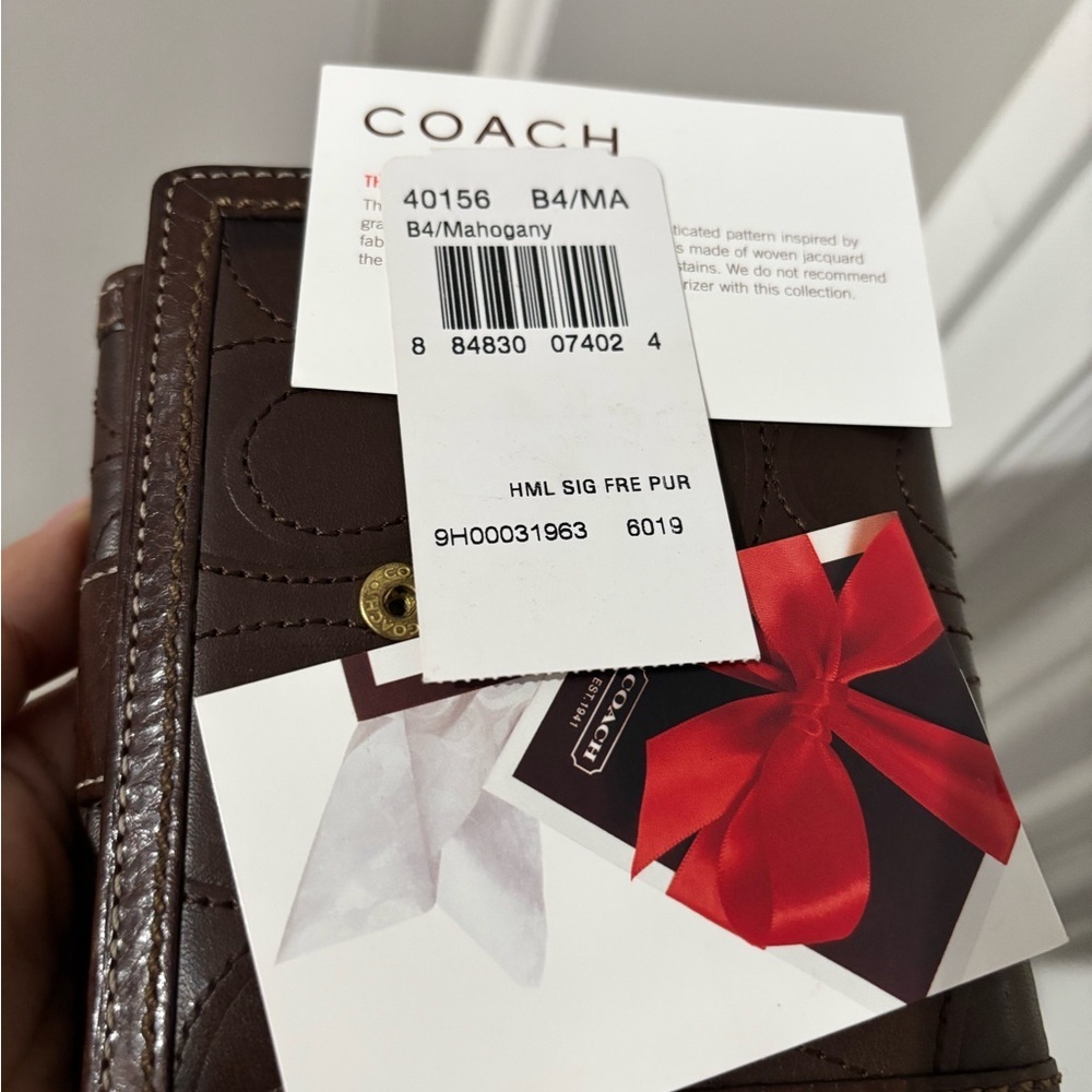 Coach Brown Signature Leather Compact Wallet Multiple Compartments - Picture 5 of 5
